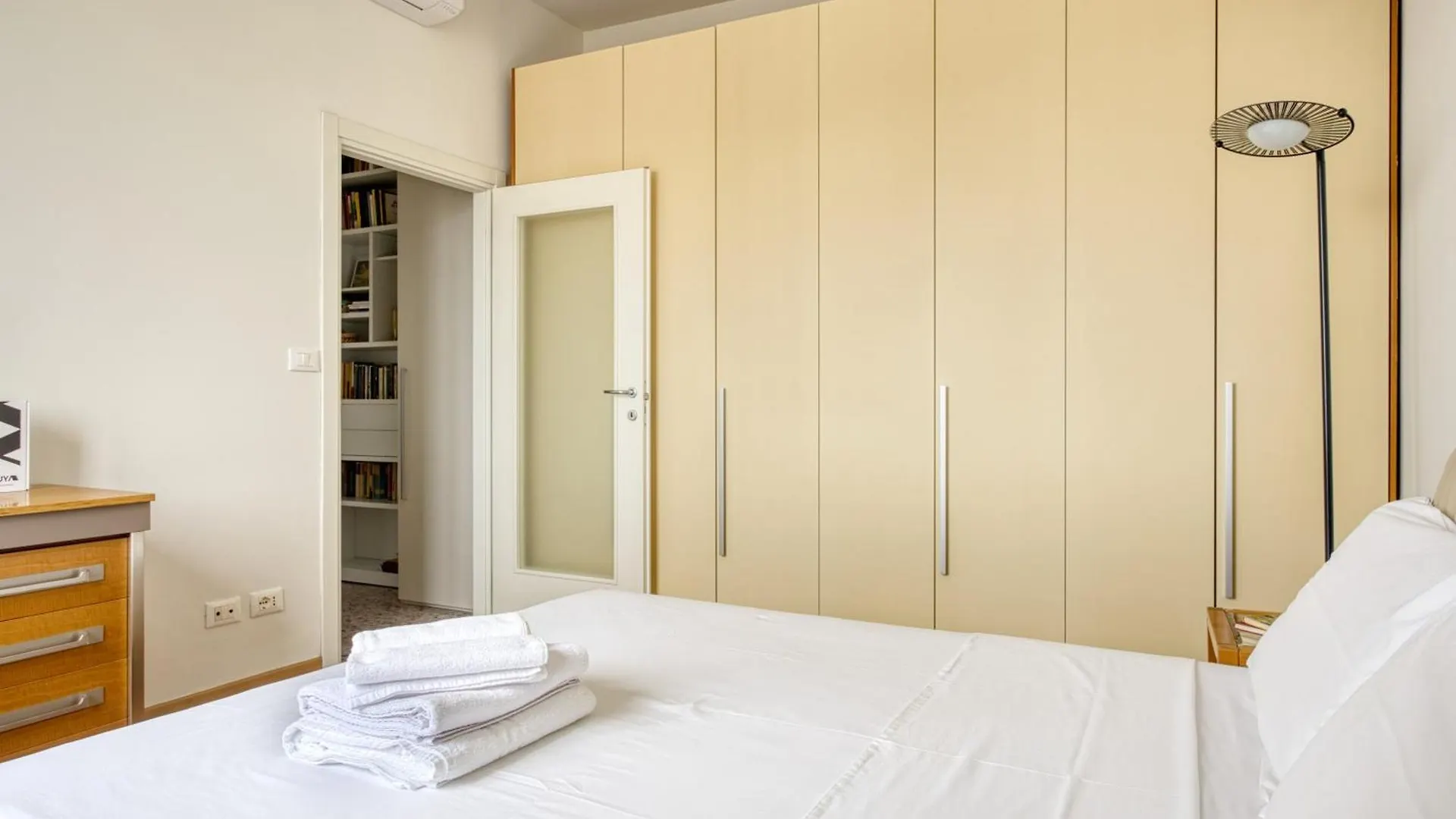 Cozy Apartment - Bande Nere ميلان